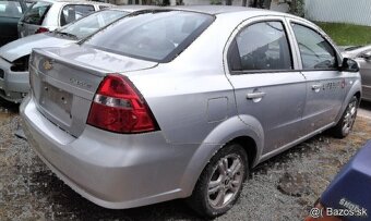 Chevrolet Aveo 1.4 2009 predám DVERE, NÁRAZNÍK, ZADNá kapota - 2