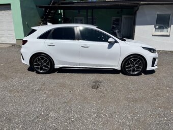 Kia Ceed GTLine  8 900 € - 2