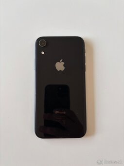 Apple iPhone XR 64 GB - 2