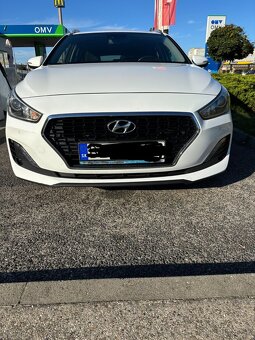 Hyundai i30 CW Family 1.6CRDi 85kw Automat - 2