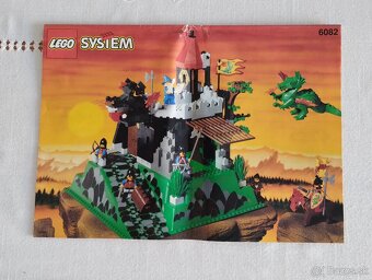 LEGO Castle 6082 Fire Breathing Fortress - 2