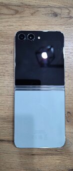 Samsung Z flip 5 - 2