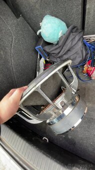 Predám Subwoofer 15” + zosik do auta - 2