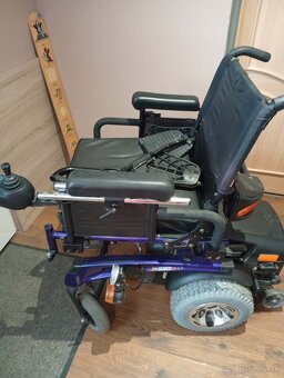 Invalidný vozík - 2