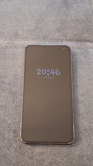 Samsung Galaxy S22 - 2