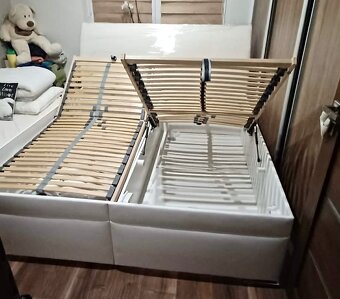 Manželská posteľ 180x200 - 2