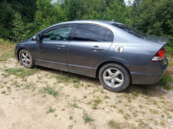 Honda Civic 8g sedan IMA - 2