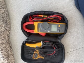 Fluke 376 FC - Digitálny kliešťový TRMS multimeter - 2