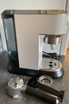 Pákový kávovar Delonghi EC 685.W - 2
