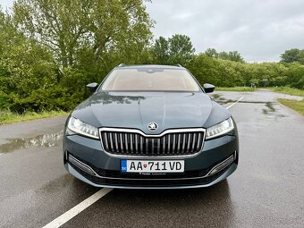 Škoda Superb Combi 2.0 Tdi 110kw - 2