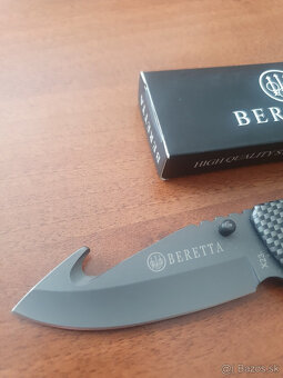 Predam novy noz BERETTA,dlzka 20,5 cm - 2