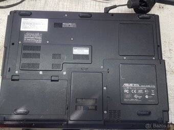 Asus X51L. 15,4“. Windos 7 PRO. Dvoj-jadro. - 2