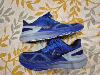 Nike Structure 25 - 2