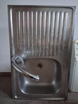 Nerezový drez - 2