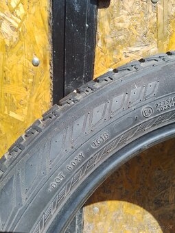 225/55r19 Nokian - 2