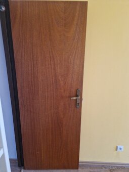 Ponukam stare bezfalcove dvere interierove 3 ks - 2