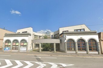 Predaj Budova v centre obce Kokava nad Rimavicou – Námestie - 2