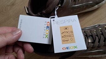 Prechodné topánky Geox, veľ. 35 nové - 2