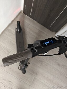 Ninebot Kickscooter E2 - 2