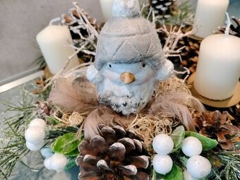 Adventný veniec s vtáčikom - 2