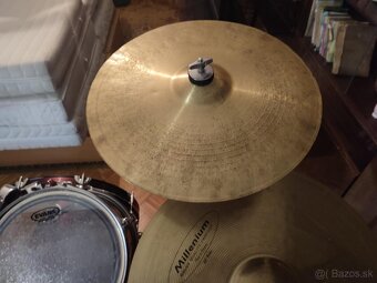 Predám bicie nástroje Evans - 2