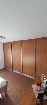 Vstavaná skriňa - 2