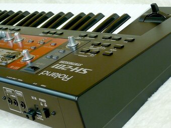 Roland SH-201 - dopyt,výmena v txt: - 2