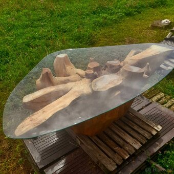 Stôl z koreňa stromu/smrek - 2