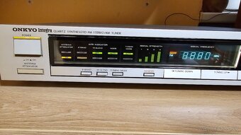 Tuner ONKYO INTEGRA - 2