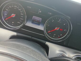 Predám Mercedes E220 ročník 2017 w213 - 2