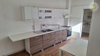 HALO reality - Predaj, rodinný dom Solčany, Slnečný pozemok - 2