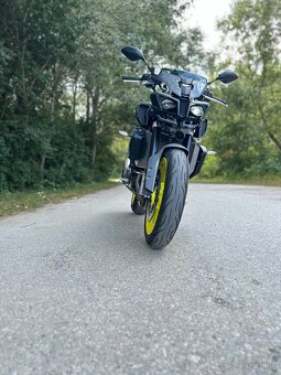 Yamaha MT10 160koni - 2