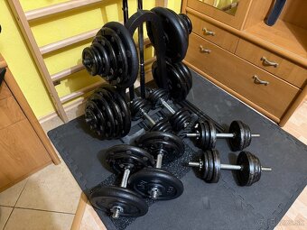 Lakovane liatinove kotuce (292.5 kg) + osi + stojan - 2