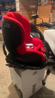Autosedačka Britax Römer Dualfix2 - červená - 2