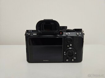 Sony Alpha A7 III (ILCE-7M3) - 2