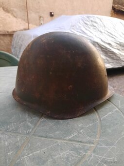 Na predaj je sovietska oceľová prilba SŠ-40, ktorú používala - 2