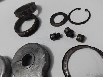 Náhon tachometra Jawa 50 Pionier - 2