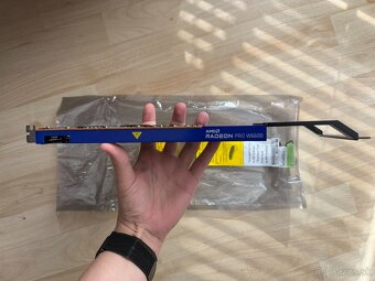 AMD Radeon PRO W6600 8 GB - 2