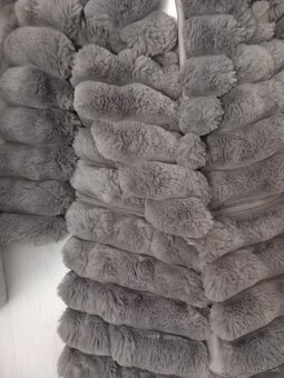 Nádherný nový kabat 2v1 M sivý - 2