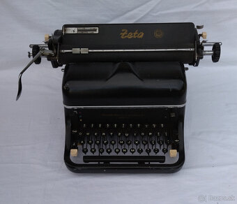 Starožitný písací stroj - 2