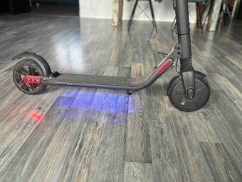 Elektrická kolobežka Ninebot Segway ES2 - 2