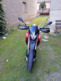 Apríla Dorsoduro 750 - 2