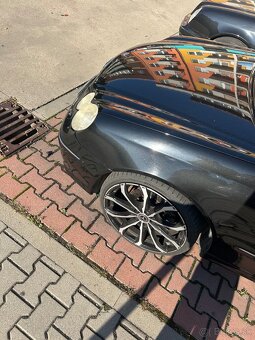 Mercedes elektróny 215/35 R19 - 2