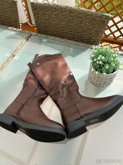 Predám hnedé čižmy - 2