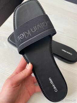 Šľapky Calvin Klein úplne nové - 2