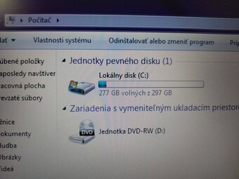 predám HP elitebook 8540w - 4gb ram - NVIDIA Quadro FX880M - 2