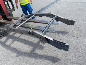 Rám - Rámy na  Navara D40 / D22 / Hilux / L200 - 2