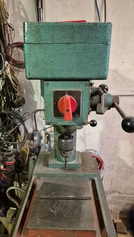 Stojanová vŕtačka Jihokov Hustopeče 380V - 2