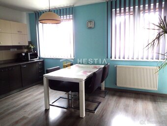 ZNÍŽENÁ CENA Veľký rodinný dom s pozemkom 930 m2 Kuklov - 2