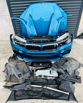 BMW X5M f85 naráznik chladiče kapota blatníky světla led - 2
